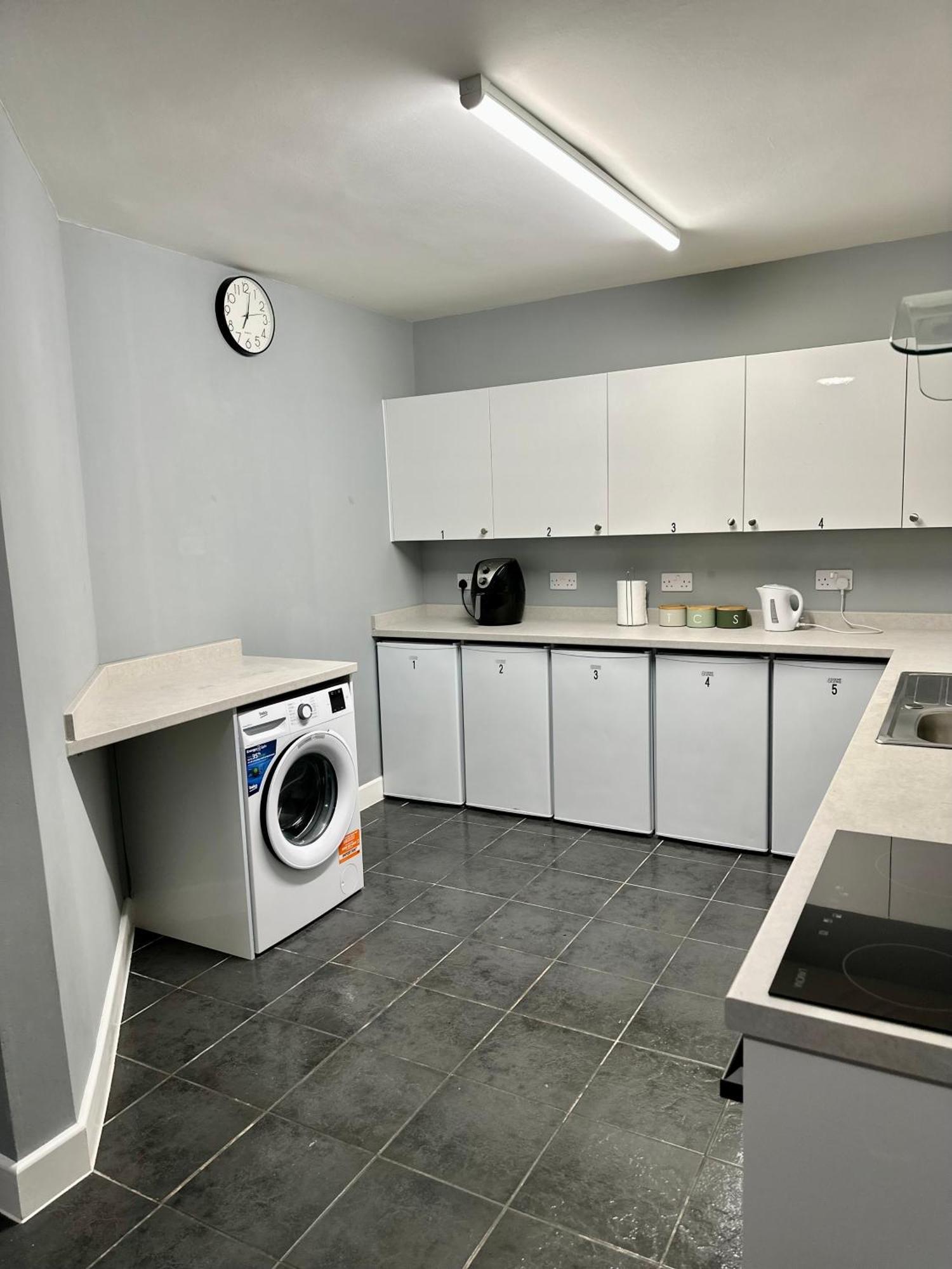 Cosy En-Suite Double Room1 Heathrow Accommodation Northolt  Luaran gambar