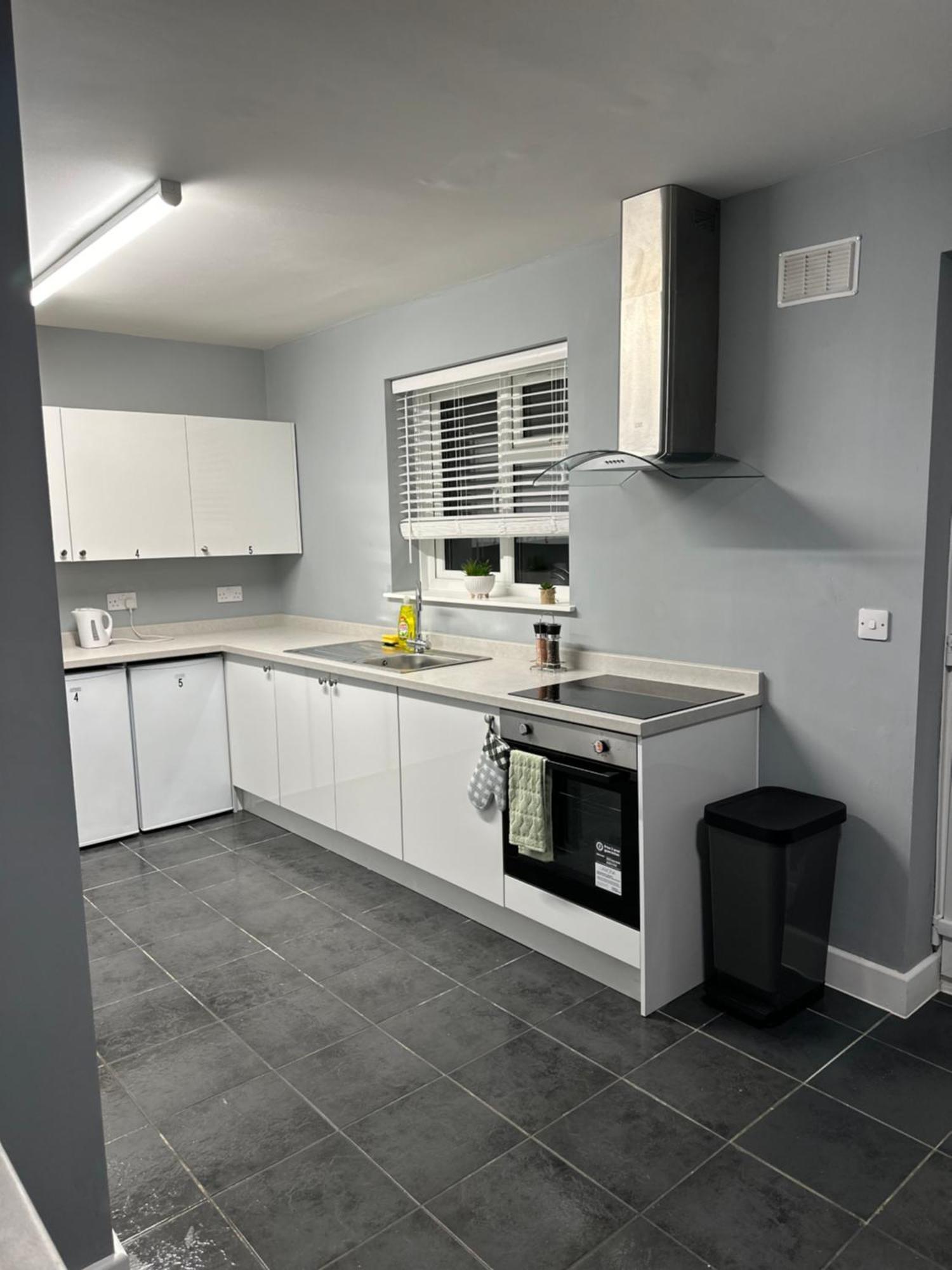 Cosy En-Suite Double Room1 Heathrow Accommodation Northolt  Luaran gambar