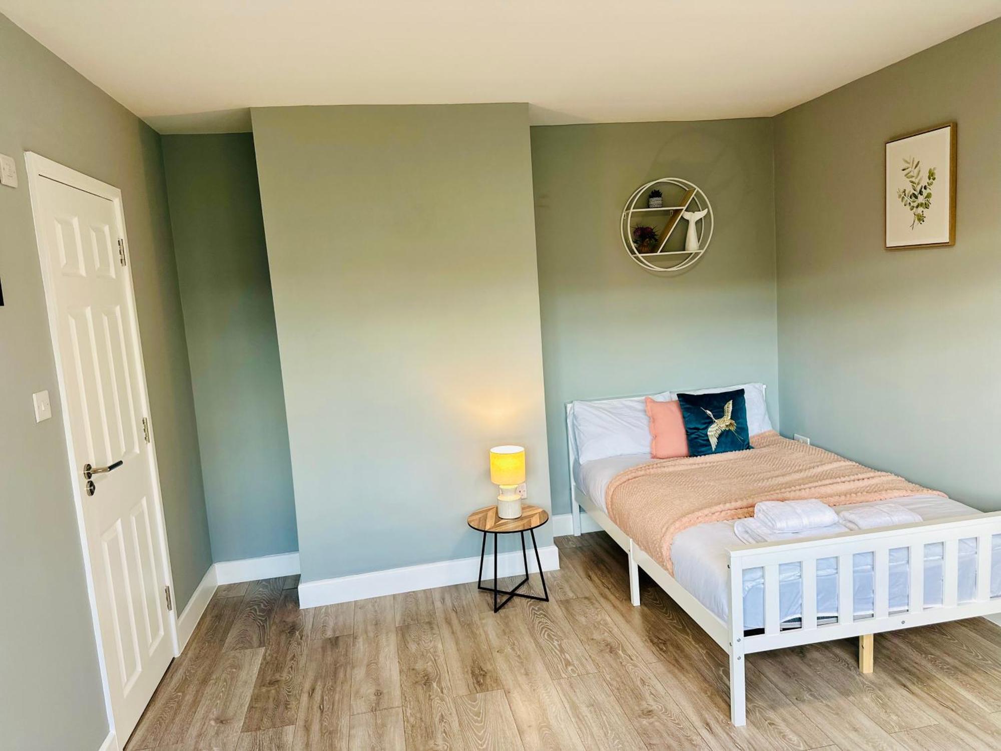 Cosy En-Suite Double Room1 Heathrow Accommodation Northolt  Luaran gambar