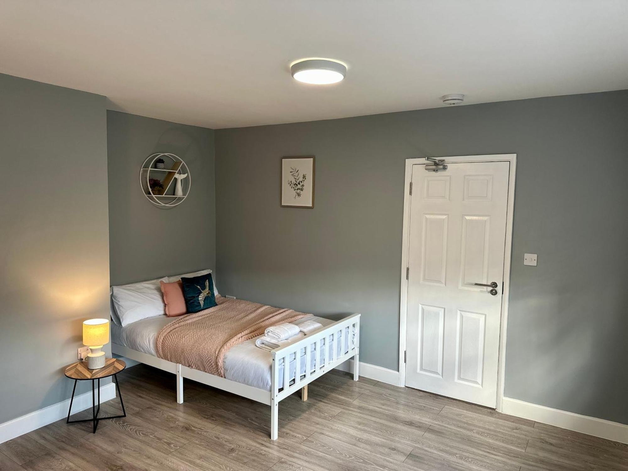 Cosy En-Suite Double Room1 Heathrow Accommodation Northolt  Luaran gambar